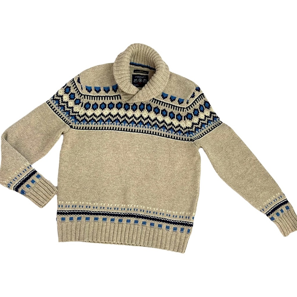American Eagle Pullover V Neck Thick Cotton Sweater
